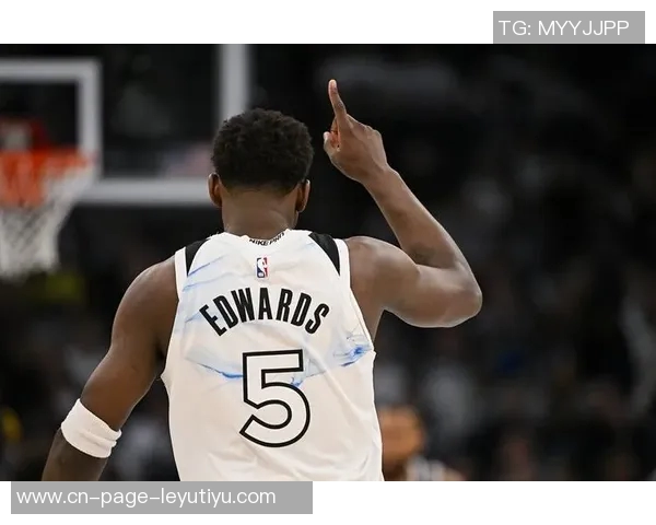 芬奇坦言球队对手速度过于敬畏强调持球压迫需加强