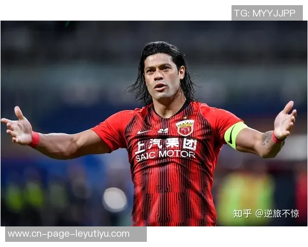 胡尔克39岁仍锋芒毕露生涯853场贡献667球海港年薪1180万创造130球佳绩